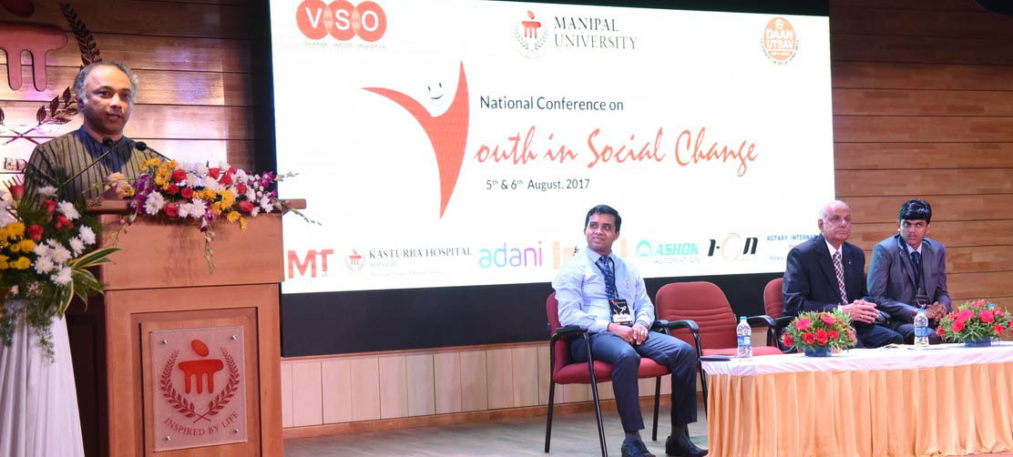 ಅಭಿವೃದ್ಧಿಯಲ್ಲಿ ಗ್ರಾಮೀಣ ಜನರೂ ಜೊತೆಗಾರರಾಗಲಿ: ಹರೀಶ್ ಹಂದೆ